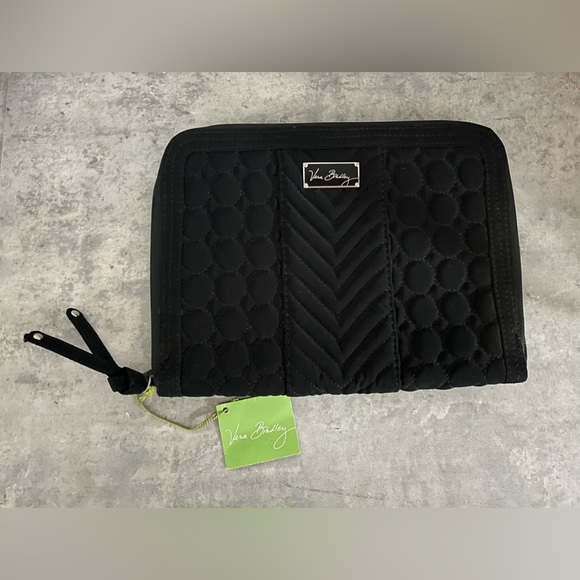 Vera Bradley Accessories - Vera Bradley Black Toiletry Travel Jewlery Bag Cosmetic Organizer‎ NWT